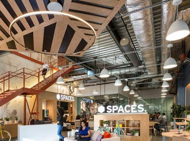 https://spaces-wp.imgix.net/2017/12/Spaces-Atlanta-The-Battery-Coworking-720x800.jpg?h=480&w=1.00&max-w=646&fit=crop&crop=top,left&auto=compress,format&q=30